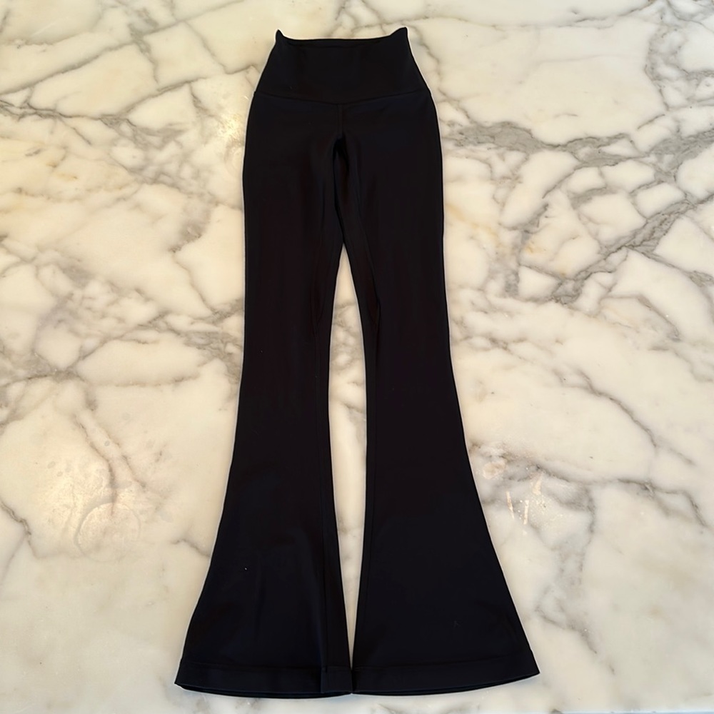 Lululemon Align high rise flare pant, black size 0